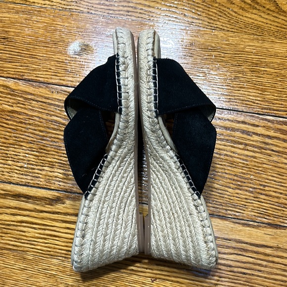 Johnston & Murphy black suede espadrilles w/wedge heel.  Good condition. Size 9. - Picture 5 of 8
